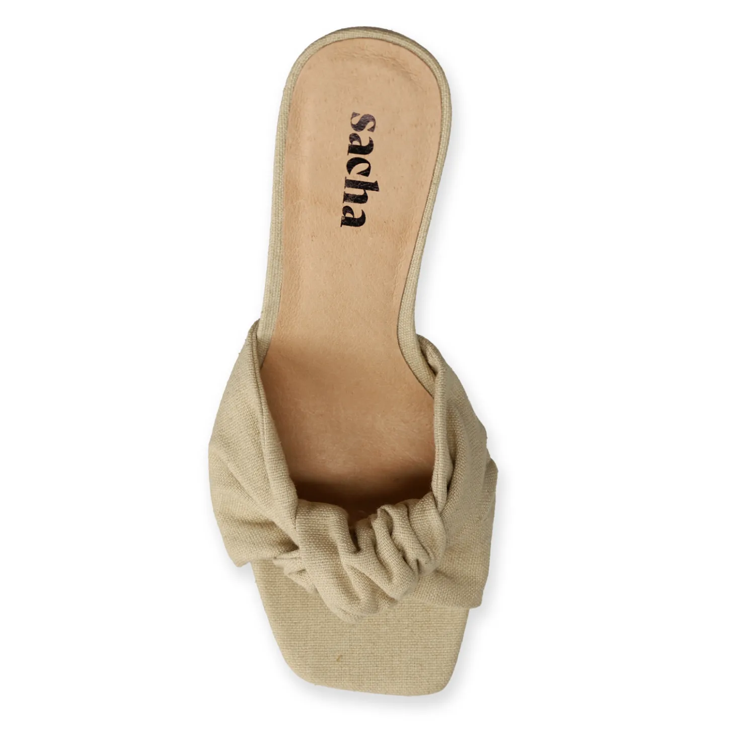 Beige muiltjes met hak en knoop detail