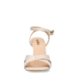 Beige sleehak sandalen