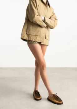 Beige suède clogs met bruine upper