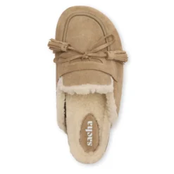 Beige suède clogs met wol
