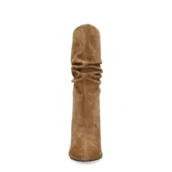 Beige suède enkellaarsjes met hak