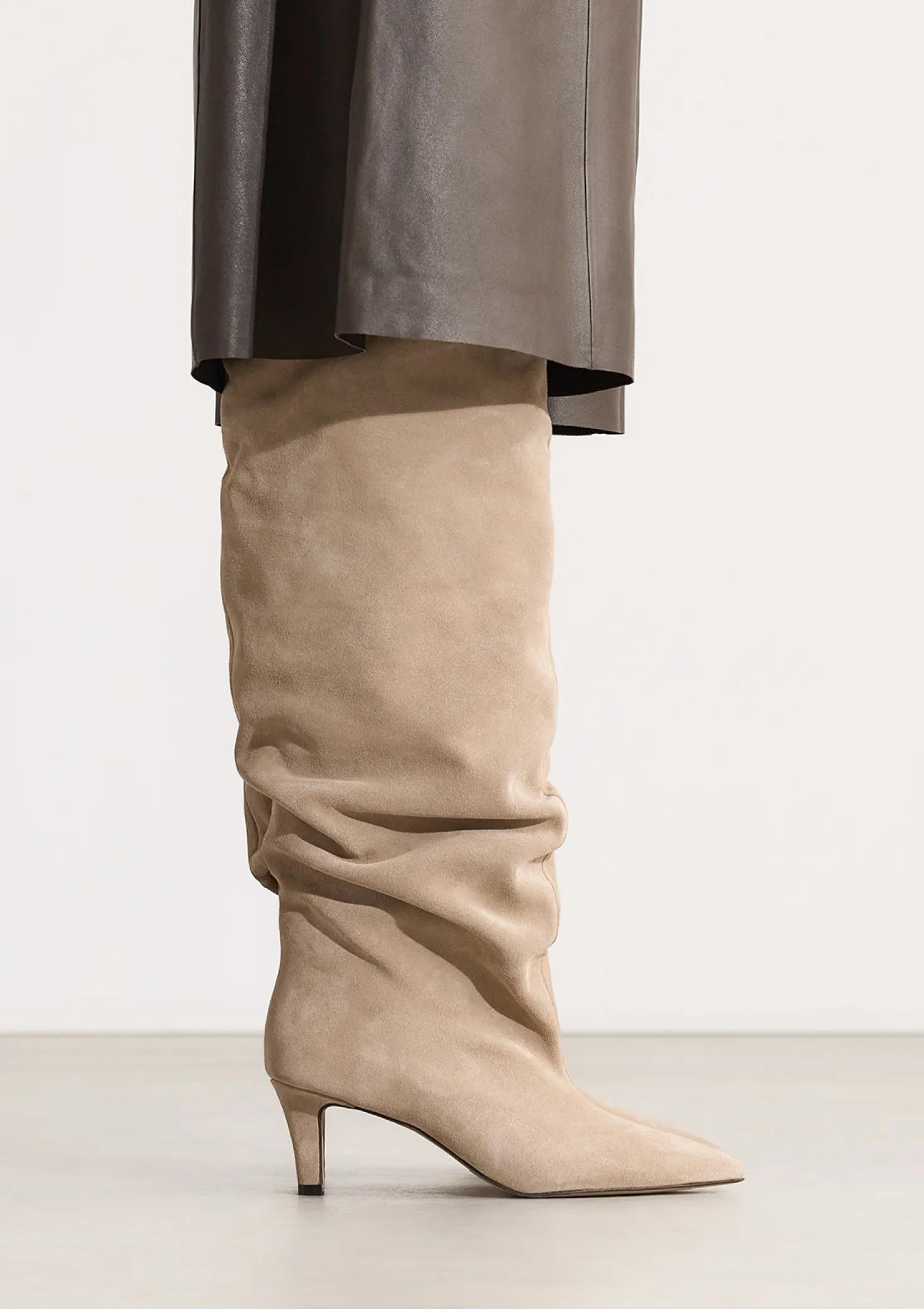 Beige suède hoge laarzen