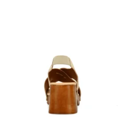Beige suède sandalen met houten hak