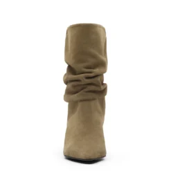 Beige suède slouchy enkellaarsjes met hak