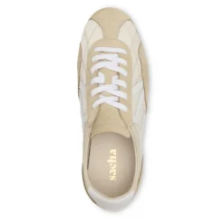 Beige suède sneakers