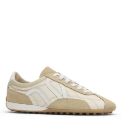 Beige suède sneakers