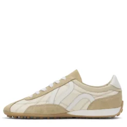 Beige suède sneakers