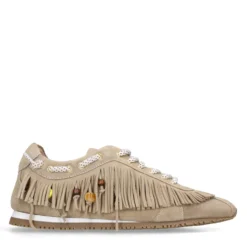 Beige suède sneakers met franjes