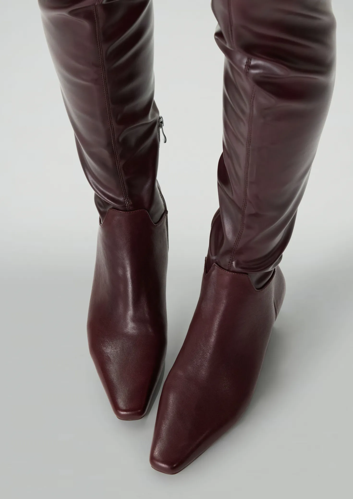 Bordeaux hoge stretch laarzen met kitten heel