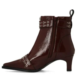 Bordeaux lak leren enkellaarsjes met buckles