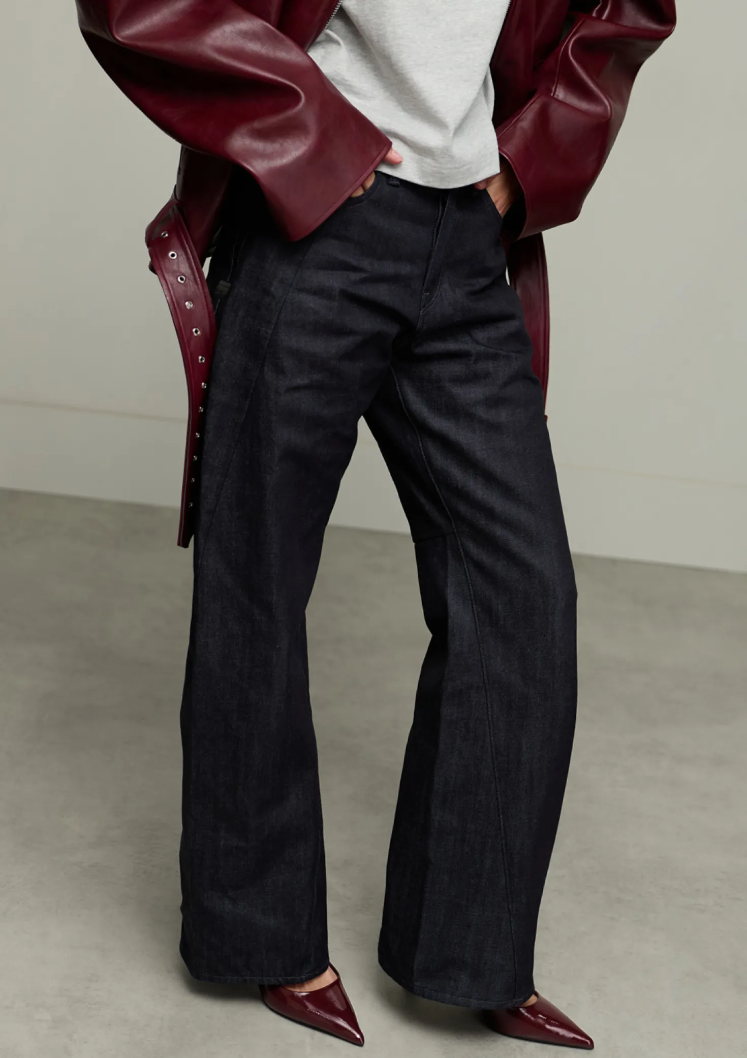 Bordeaux lak slingback pumps