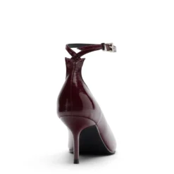 Bordeaux rode pumps
