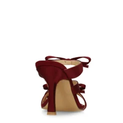 Bordeaux rode sandalen met hak en strikjes