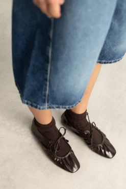 Bruine ballerina's met veters