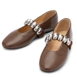Bruine leren ballerina's met zilverkleurige studs