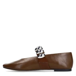 Bruine leren ballerina's met zilverkleurige studs