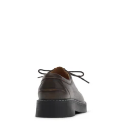 Bruine leren veterschoenen