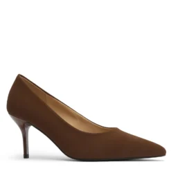 Bruine pumps