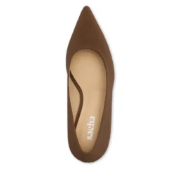 Bruine pumps