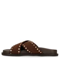 Bruine suède slippers met goudkleurige studs