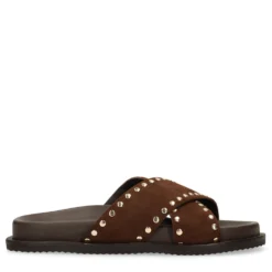 Bruine suède slippers met goudkleurige studs