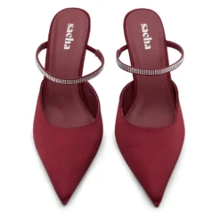 Burgundy pumps met strass bandje