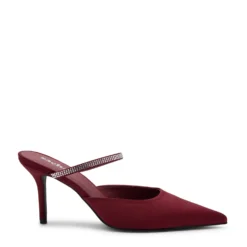 Burgundy pumps met strass bandje