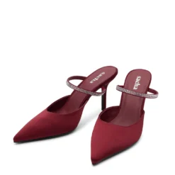 Burgundy pumps met strass bandje