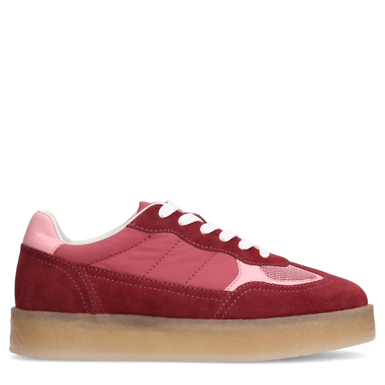 Burgundy suède sneakers met roze details