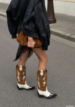 Cognac leren cowboylaarzen met sierstiksels