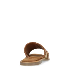 Cognac raffia slippers