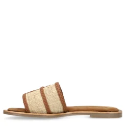 Cognac raffia slippers