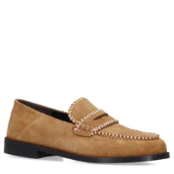 Cognac suède loafers met gestikte details