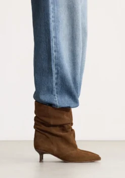 Cognac suède slouchy enkellaarsjes met hak