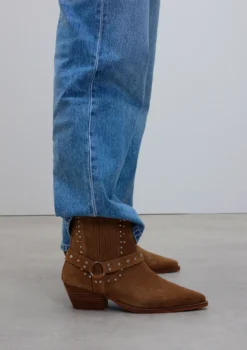 Cognac suède western enkellaarsjes met studs