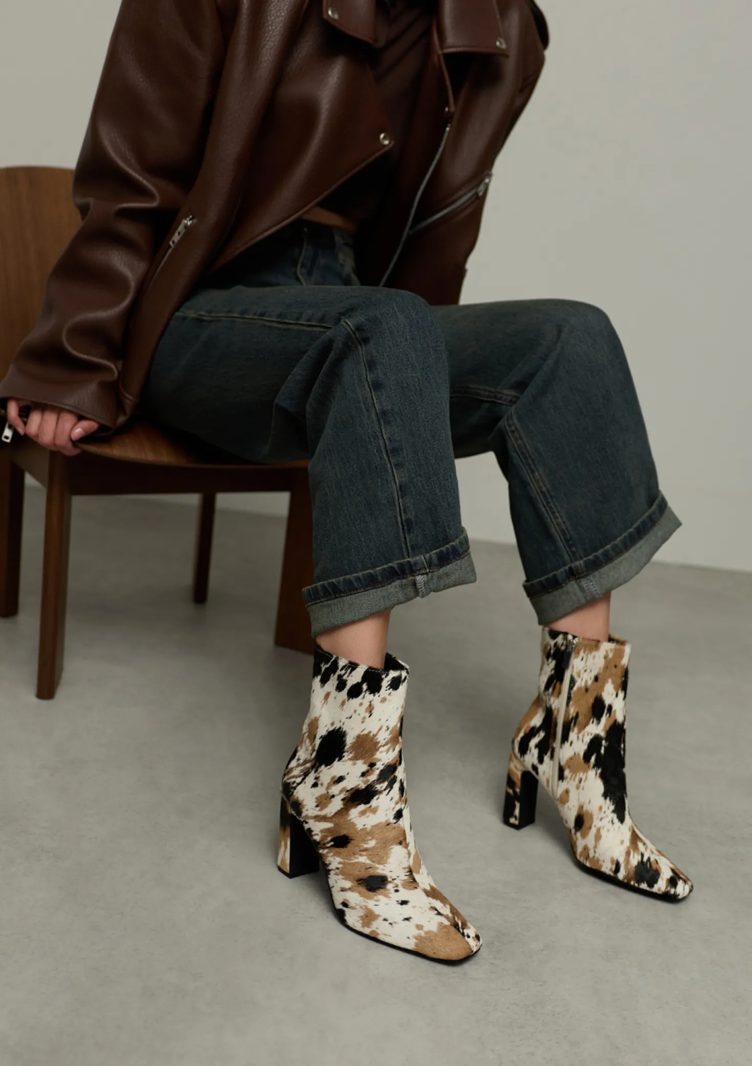 Cow print enkellaarsjes met hak