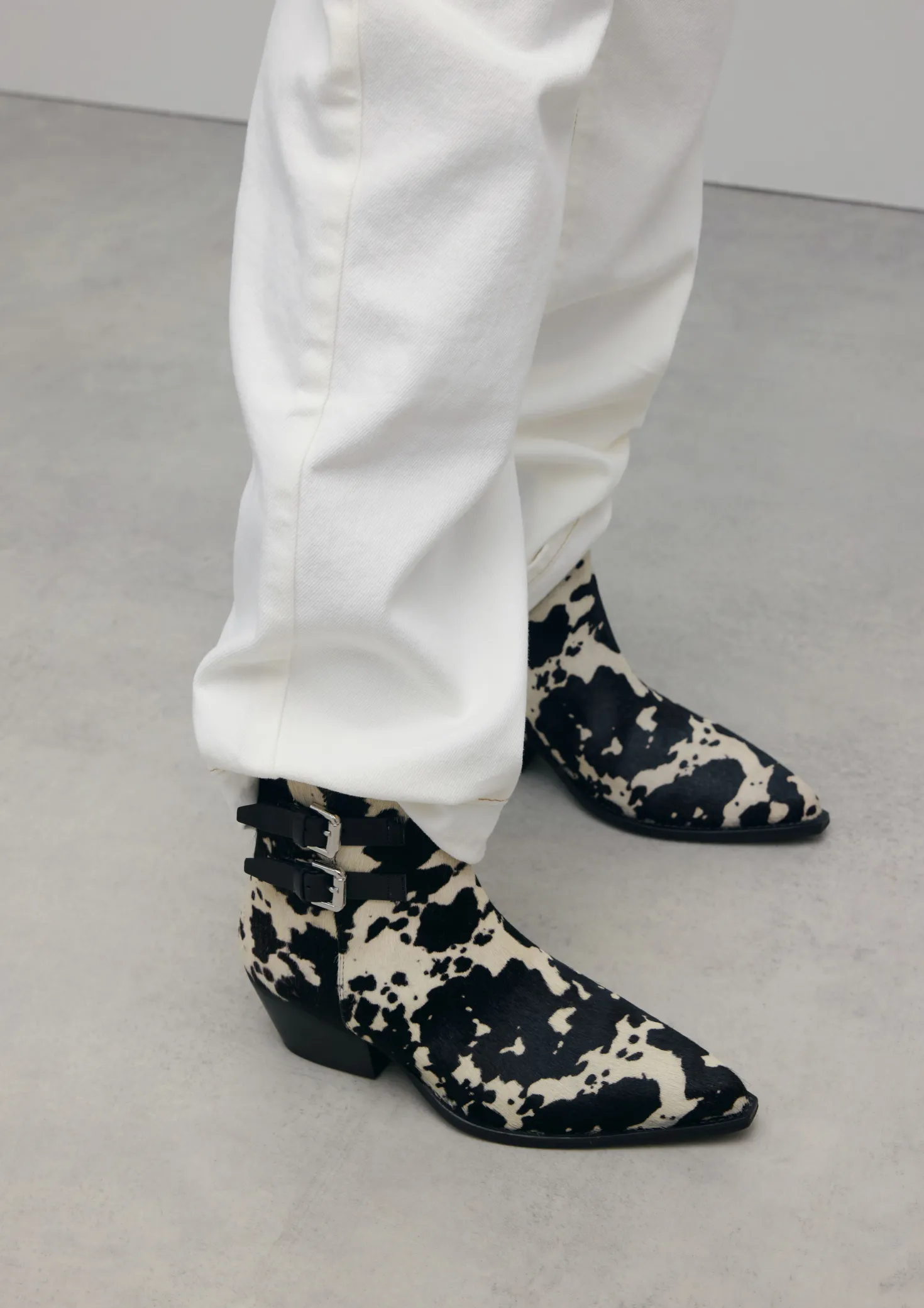 Cow print western enkellaarsjes