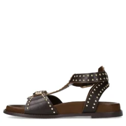 Donkerbruine leren sandalen met goudkleurige buckles en studs