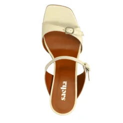 Gele lakleren sandalen met hak