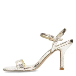 Gouden sandalen met hak