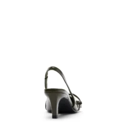 Groene lak slingbacks met gesp