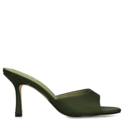 Groene muiltjes met hak