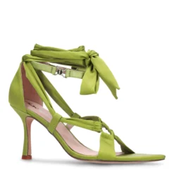 Groene sandalen met hak