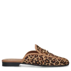 Leopard slip on loafers met goudkleurige chain