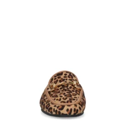 Leopard slip on loafers met goudkleurige chain