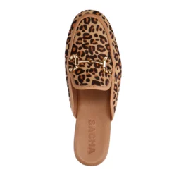 Leopard slip on loafers met goudkleurige chain