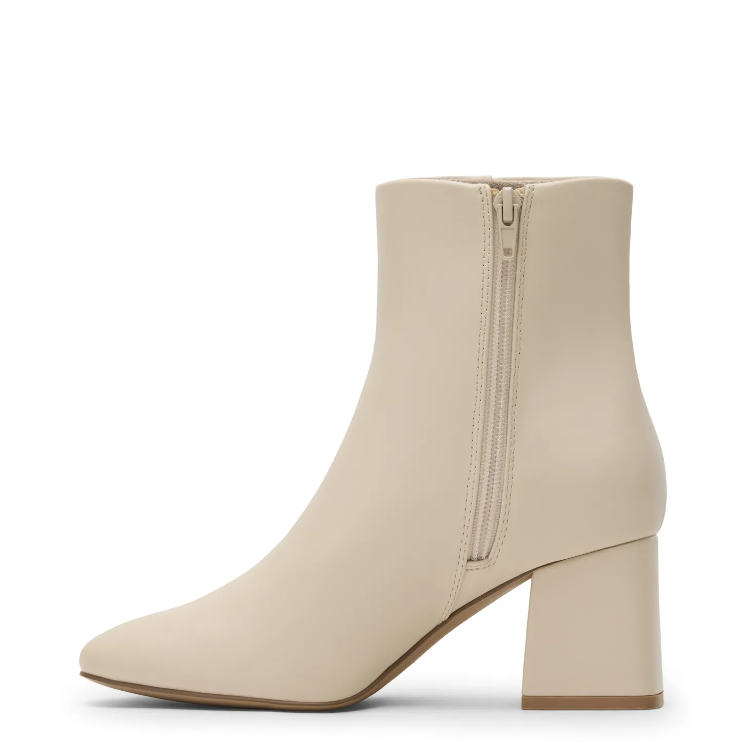 Off white enkellaarsjes met blokhak