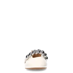 Off white leren ballerina's met zilverkleurige studs