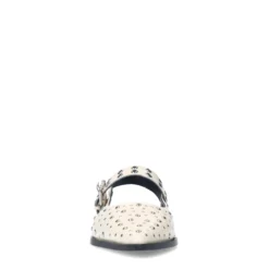 Off white leren slingbacks met studs en gesp