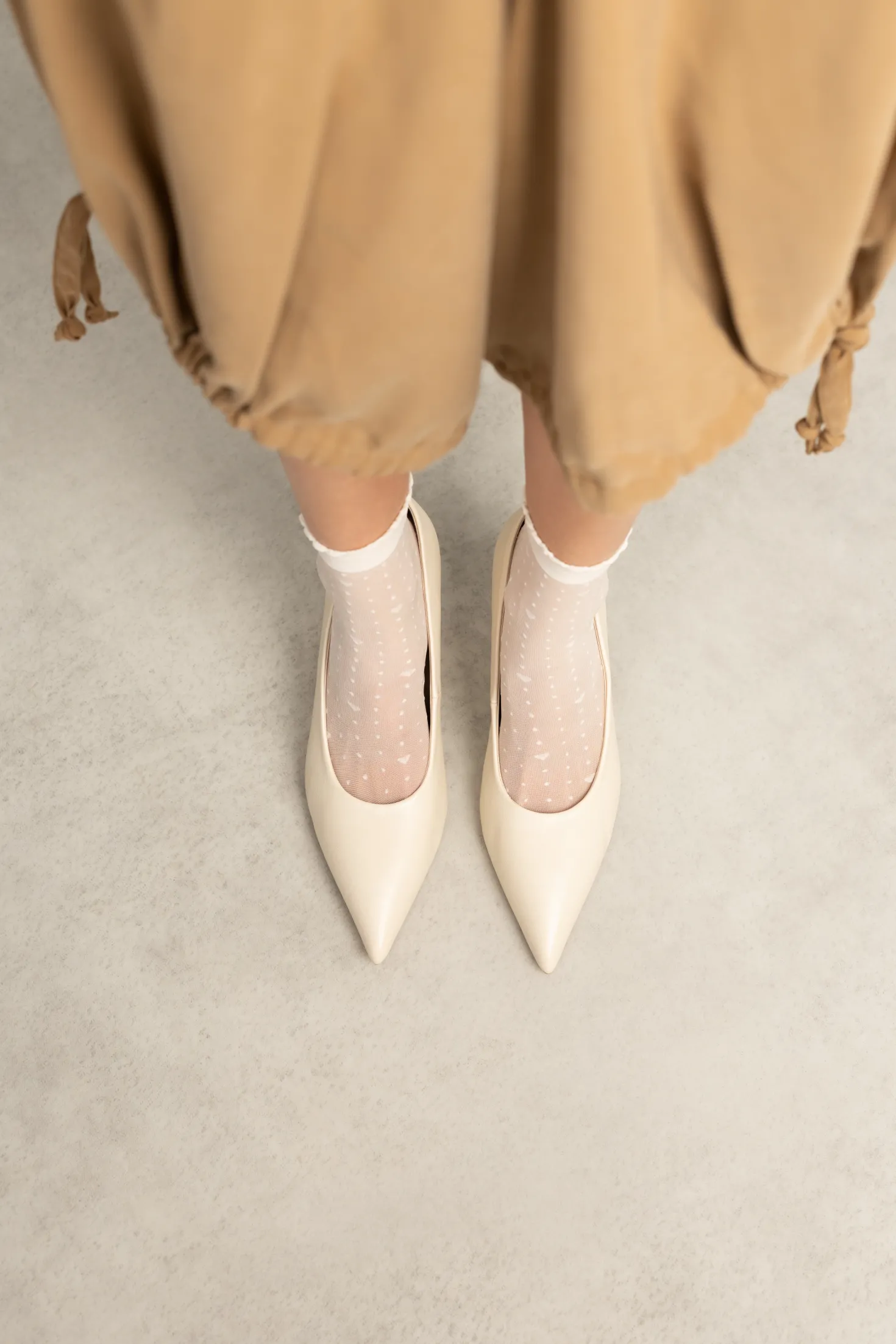 Off white pumps